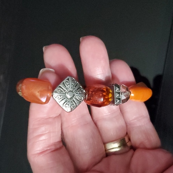 Vintage Beaded Bracelt - Picture 2 of 3